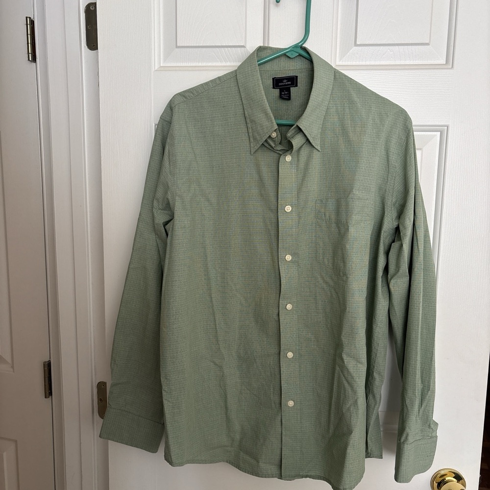 Dockers Sage Green Casual Button-Down Shirt